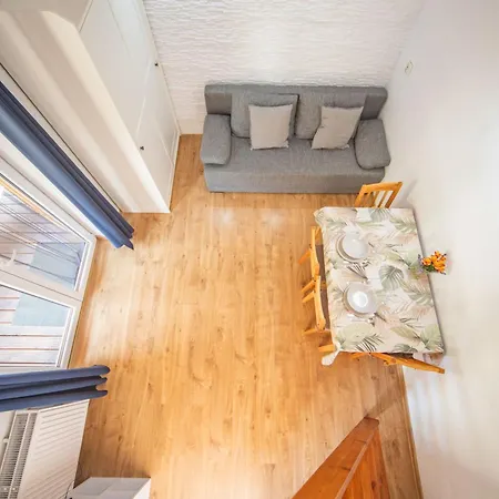 Zacisze Letniskowe Karsibor Lodge *