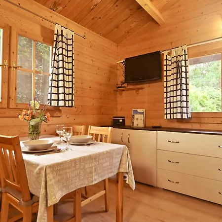 Zacisze Letniskowe Karsibor *